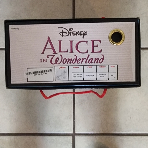 Irregular Choice Limited edition Alice in Wonderland shoes - Picture 2 of 13